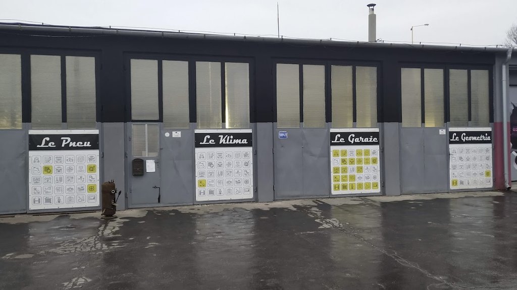 Le Garaže